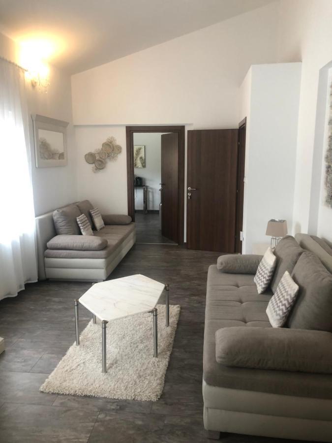Apartmán Grey Pearl With Free Ev Ch-Station Valbandon Exteriér fotografie
