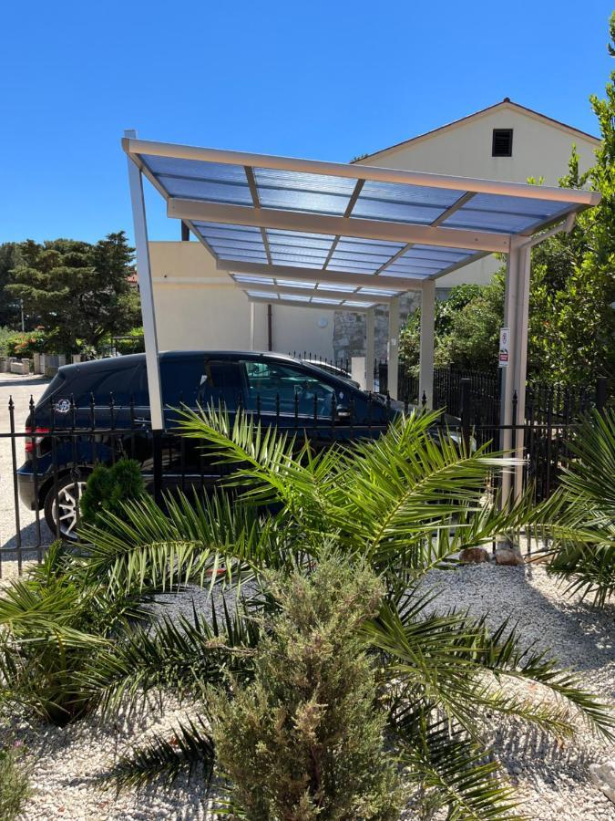 Apartmán Grey Pearl With Free Ev Ch-Station Valbandon Exteriér fotografie