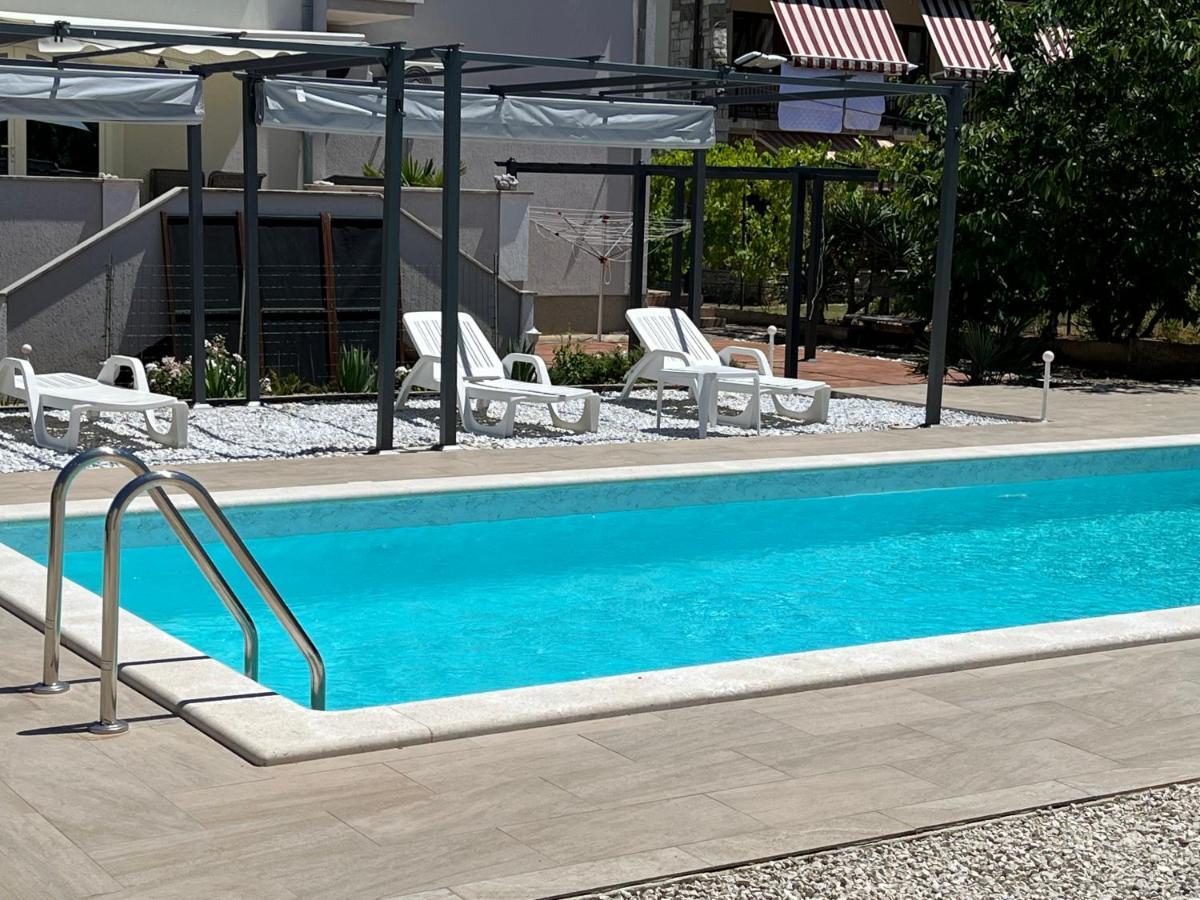 Apartmán Grey Pearl With Free Ev Ch-Station Valbandon Exteriér fotografie